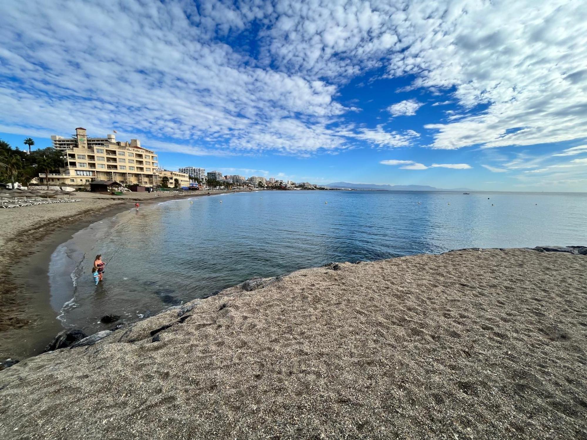 Mrv Apartamento Al Lado De La Playa Con Parking Беналмадена Екстериор снимка