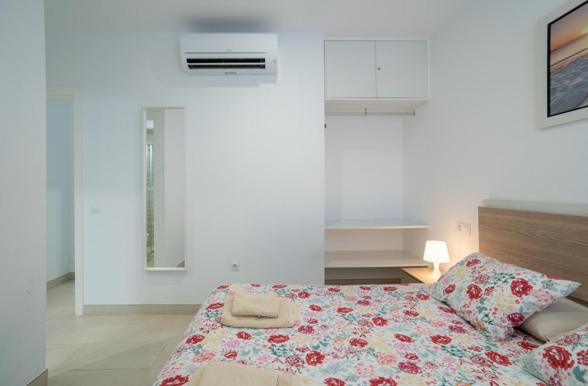 Mrv Apartamento Al Lado De La Playa Con Parking Беналмадена Екстериор снимка